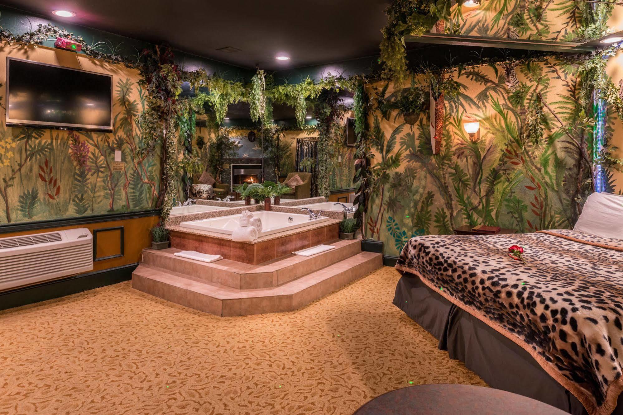 Inn Of The Dove Romantic Luxury & Business Suites Bensalem Exterior foto